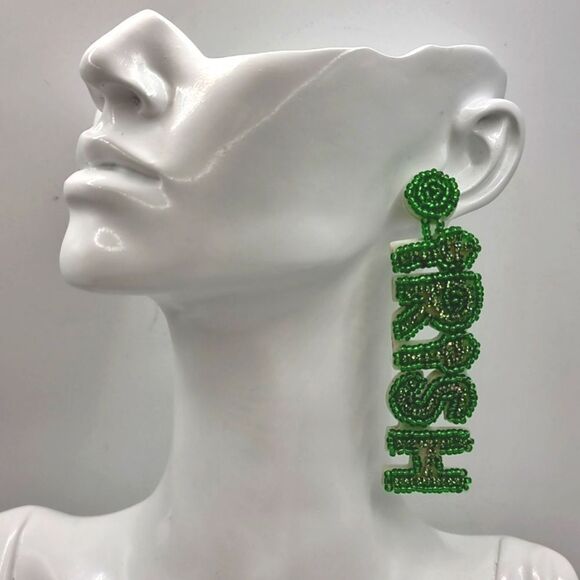 Bling IRISH graphic exquisite glass seed bead earrings - Picture 7 of 8